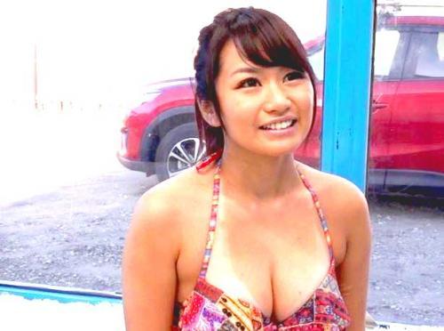 【マジックミラー号】日焼けがなんかエッチなサーファー女子と昼間の海をロケーションにMM号で中出しセックス！