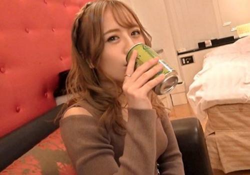 【素人ナンパ】見た目ギャル感で、明らかにギャルなんですが、本人は頑なに否定。髪色に失敗したらしいです。
