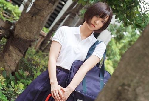 【パパ活】制服少女は中年オヤジの性玩具！夢にまで見たショートカット制服女子学生と2人きりの放課後デート…