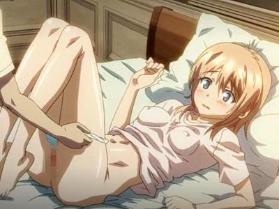 ベッドでくつろぎながら雑誌読んでるノーブラ美女透け透けシャツ越しエロ乳首～欲情男下着を脱がしてつるつるおまんこ「待って」