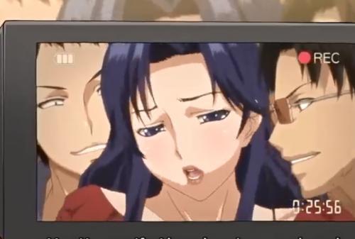 【乱交】美人巨乳人妻が大勢の男たちから公開陵辱レイプされて犯されながらカメラの前でハメ撮りセックスされる！！