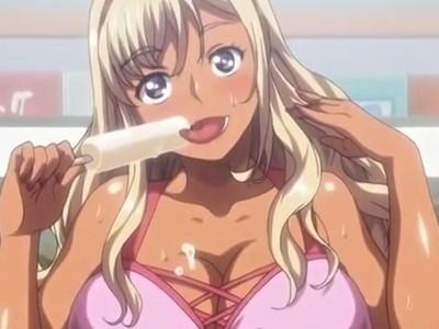 アイスをペロペロ舐める、肌色多すぎの巨乳ギャル・・・。これはフェラチオやパイズリを妄想しちゃいますよねえ・・・