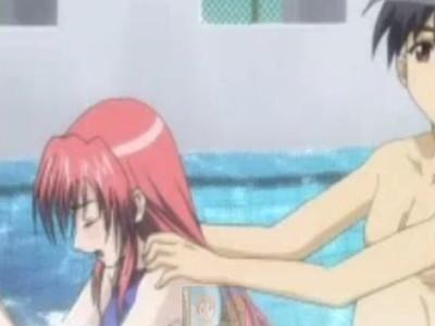 【膣内射精】プールの中でバレないようにセックス！ってか水の抵抗でめっちゃ疲れそう！！