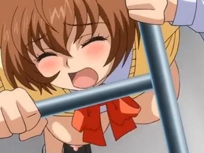 【レイプ】デカパイおっぱい乳首をコリコリしまくり乗客男達もまきこんで乱交！