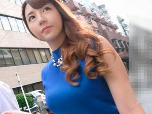 超SSS級なセレブ人妻ナンパ！素人のスレンダー巨乳美人妻！セクシーランジェリー着衣でフェラ騎乗位バック正常位ハメ撮り！