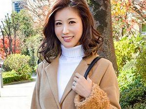 【個人流出】美魔女☆素人45歳！！四十路パイパン女医がキス他人棒フェラ騎乗位バック不倫SEXハメ撮り！人妻熟女エロ動画