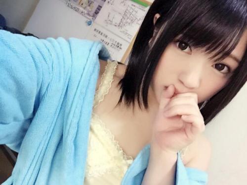 【南梨央奈】「気持ちいい♡すごい上手♡」ロリ美少女が素人男性を逆ナンパ♡そのままホテルでイチャラブSEX♡