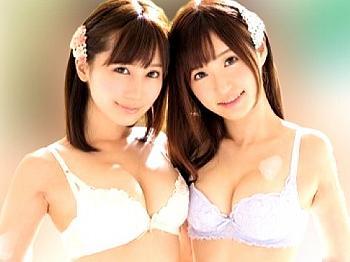 【小島みなみ 天使もえ】拘束されてるM男が童顔痴女2人に責められて男の潮吹き