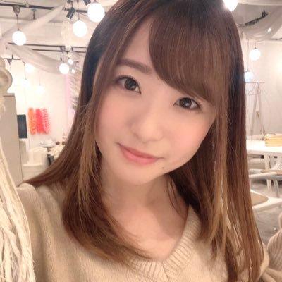 【初美沙希】オナニーで誘惑してくる童顔彼女とイチャラブ中出しSEX