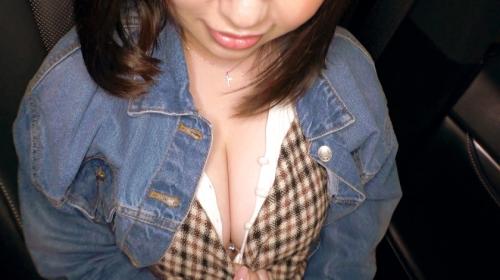 重量感のありそうな肉感的プルルンおっぱいの21歳現役女子大生のガチイキSEX