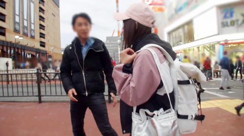 横浜ナンパ。スポーティ格好の21歳女子に声をかけてエッチに持ち込んじゃう。彼氏に内緒で初対面の男とヤリまくり