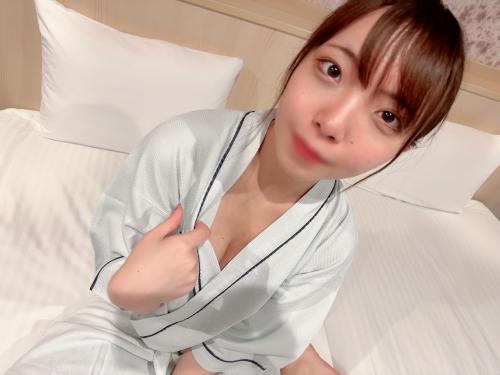【後編】感度抜群のEカップ優等生美女に性欲任せでガン突き膣奥ピストン！！カメラを忘れてアクメ！昇天絶頂連発！！ｗ
