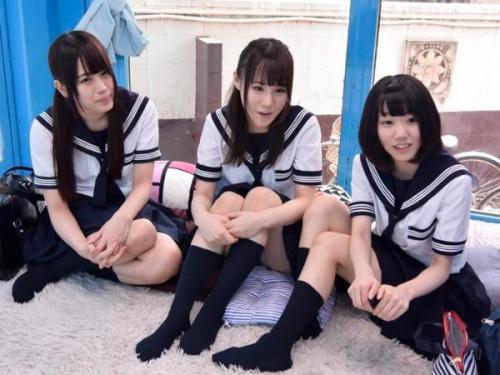 ＜素人ナンパ＞経験希薄な夏服女子高生がエッチな体験！初めてのおもちゃ体験で思わず感じるJKにずっぽり挿入！