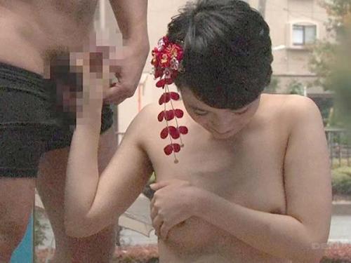 ＜素人ナンパ＞高額のお年玉をエサに野球拳をやらせ全裸になってしまったら、その気になって友達同士でも姫始め！