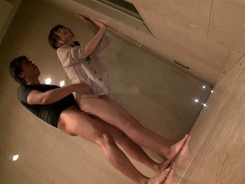＜閲覧注意＞●学生の後をつけ親がいないことを確認し襲い掛かる！抵抗むなしく毛の生えていない性器に挿入した危険投稿映像