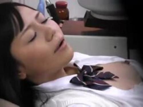 ＜ガチレイプ＞歯科医師が麻酔薬で美少女高校生を昏睡レイプ！制服女子高生の生姦中出し治療の盗撮映像！