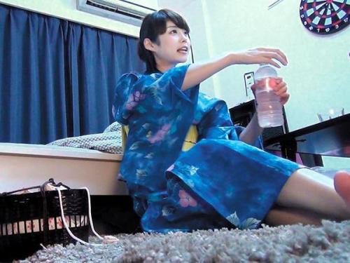 ＜素人ナンパ＞浴衣姿の和服美少女を家に連れ込みなし崩し的セックス！ほろ酔い気分でセフレに…一部始終を隠し撮り！