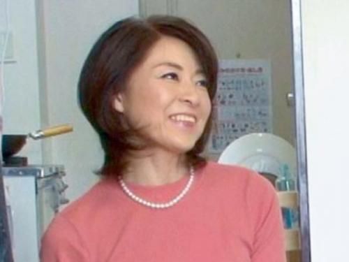 ＜おばさんレンタル＞実際に真剣に悩みを相談したら意外と親身になってくれてと中出しセックスまでやらせてくれた！