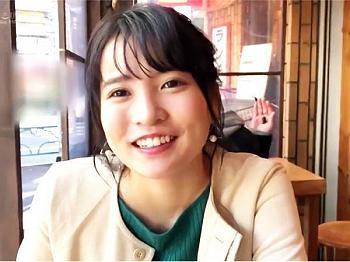 セフレにしたい真面目な新入社員No1！固い性格のこのコを何とか落としたいとお酒を飲ませたら…パンツ見えてもOKなエロ娘にｗ