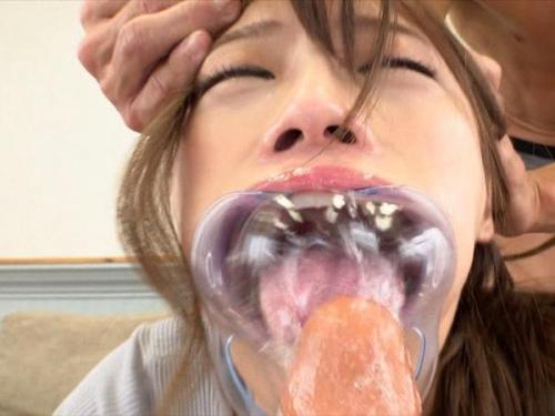 ＜ガチレイプ＞仰向け喉ボコ状態のまま徹底的に喉レ●プ！ビッチ系ギャルの喉を犯したくなる衝動！