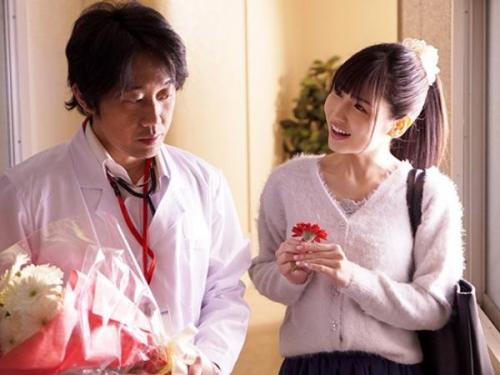 ＜本物レイプ＞女子大生の花は、入院する父親を見舞いに行きそこで出逢った医師から一方的な愛情を寄せられてしまう！