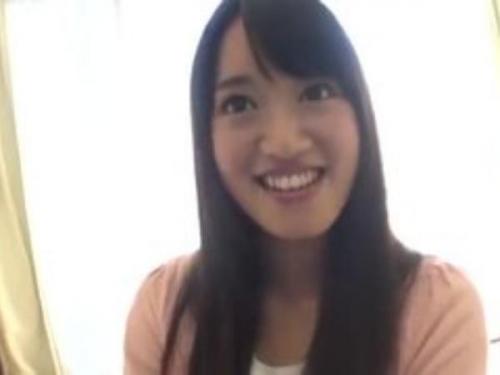 素人ナンパ＞AV無理目な上玉女子大生がターゲット！パンティ素股でカチカチチンポがあそこに擦れて発情！ヌルヌル割れに生挿入