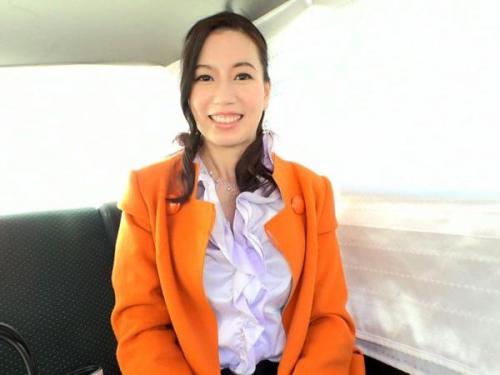 人妻ナンパ》美人妻に声をかけ、旦那への背徳感を絶頂に変えるセックス！背徳心と恥ずかしさを興奮に変えて絶頂を貪る！