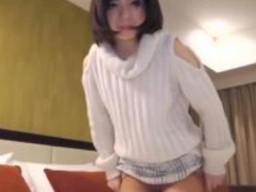洋服のまま素股OKした巨乳娘は次第に過激になり！下着の上からでも濡れて感じている様子がわかりとうとう生挿入で中出し！