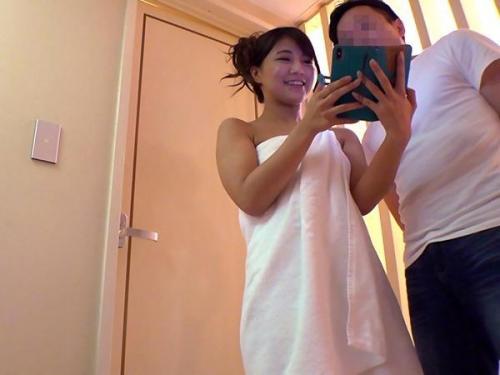 ＜ビッチお友達セックス＞ハメたあとに友達を教えてもらってまたセックス！どんどんエロい子が出てきて…美人にぶっかけ！