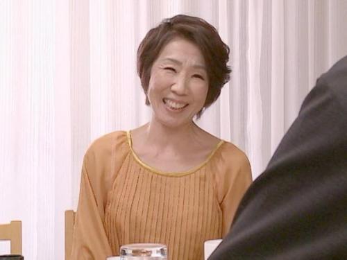 ＜高齢熟女＞性欲が止まらないおばあちゃんは一回だけじゃ満足できずに孫とハメまくりの中出し性交！