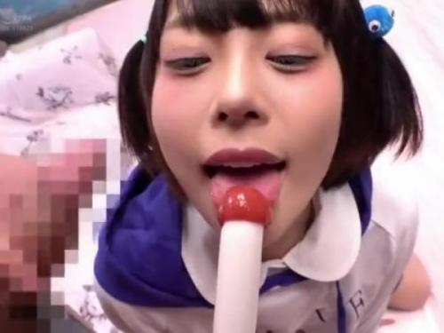 ＜素人ナンパ＞顔射の瞬間、驚く人、目を思いっきり瞑る人など素人娘の反応は様々なので全て必見です！