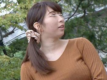巨乳人妻レイプ！旦那チンポではなく他人チンポをマンコに入れザーメンを放出させるために脈打つ下腹部！失神寸前レイプ