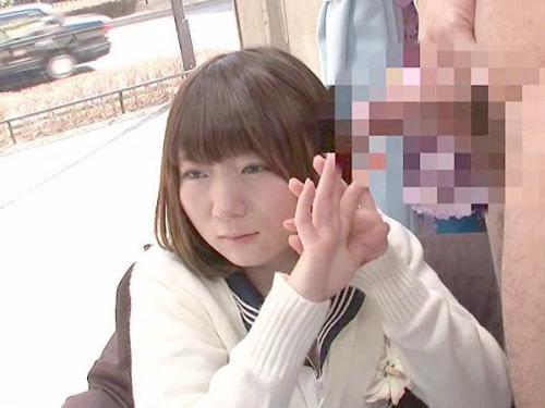 ＜素人ナンパ＞3分前まで女子校生だったうぶ娘たちを卒業式直後にいただきます！はじめてのブルセラ体験でエッチなお願いまで…