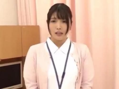 白衣の美人ナースが献身的な騎乗位で童貞筆下ろし♡看護師の包み込むような優しいおマンコが童貞チンポを包み込み射精に導く