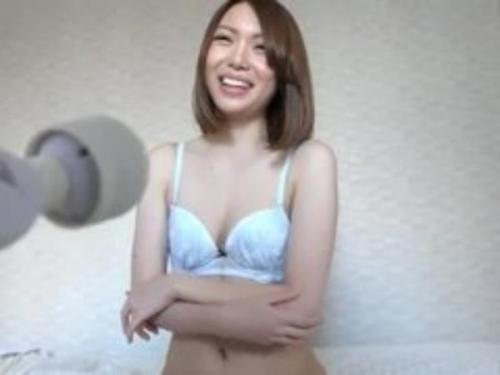 築地でゲットした素人奥様とガチンコ中出しセックス！キレイ系人妻に生挿入してAV出演させるテクが凄い！