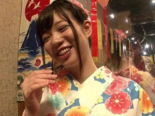 ＜素人ナンパ＞巨乳の彼氏連れ素人娘をゲット！○○○を撮らせてくれたら5千円キャッシュバックという話に乗った女の子は…