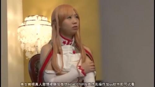 美人コスプレーヤーがでホテルで個人撮影会！オタクに拘束されてエロイことをされてしまう…最後は中出しセックス