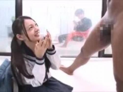 本来なら一生交わることのなかった2人が彼氏の前で連続中出しSEX！ドクドク膣内射精で種付け！膣奥にザーメンを放出される！