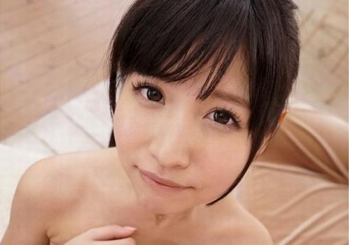 桜空もも　グラドルデビューからわずか3ヵ月でＡＶデビューって