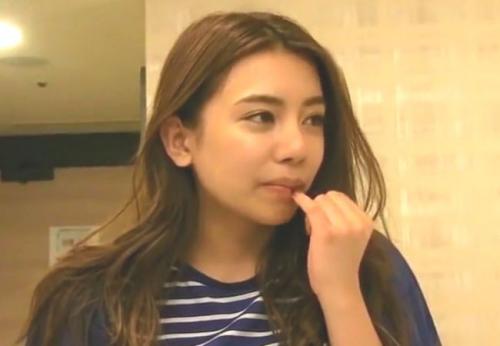 素股してくれませんか？カチカチ生チ●ポが直接アソコに擦れて思わず濡れちゃう女の子