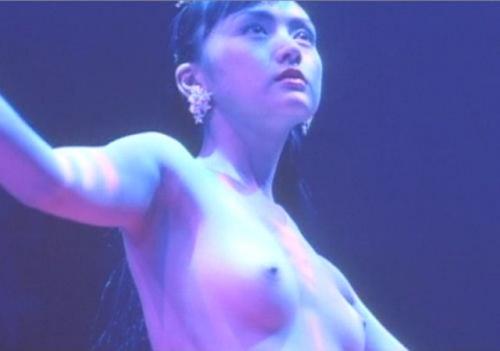 今村理恵 綺麗な乳首モロ出しストリップ濡れ場がエロい