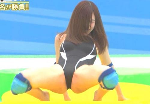 有村架純の実姉、有村藍里がハイレグ水着でのM字開脚がエロ過ぎる