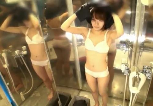 マジックミラー号　下半身を使う腹筋スポーツ女子は膣の締りが良いのか検証