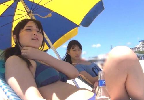 マジックミラー号　水着娘に海で声を掛け童貞のオナニーのお手伝いしてもらう