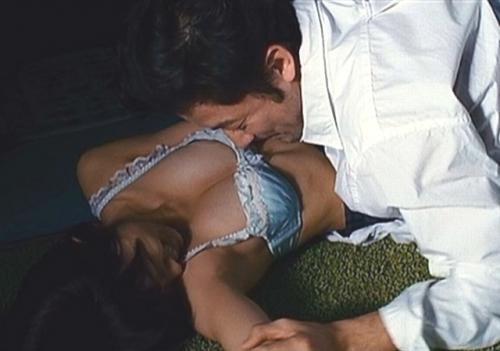 二階堂ふみ　腋の下舐められチンコを手扱いて勃起させて騎乗位セックス