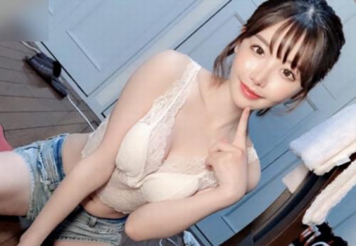 深田えいみ　巧みでエロティックなコリアン騎乗位で何度もチ○ポを昇天し中出しさせる