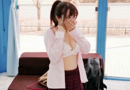 マジックミラー号　最近になって急におっぱいが大きくなりはじめたお洒落系女子○生に乳もみインタビュー