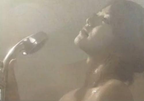 磯山さやか 乳首見えそうな全裸シャワーの濡れ場がエロい