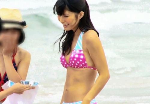 マジックミラー号　日焼けがエロい水着美少女が火照った美尻を性感マッサージされて生ハメ初中出し