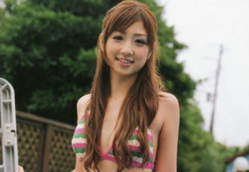 小倉優子　今では見ることが出来ないエロ水着姿のお宝映像